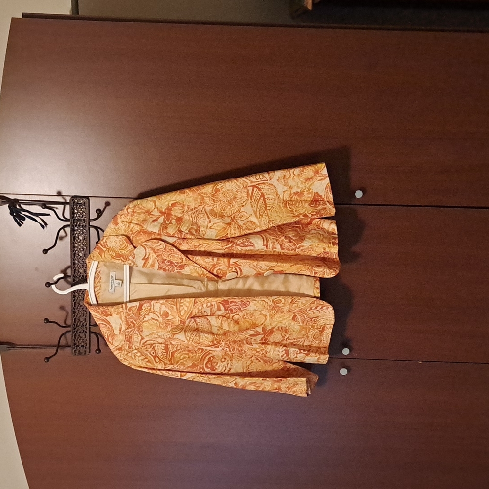 Coldwater Creek Peach and white floral blazer (L)